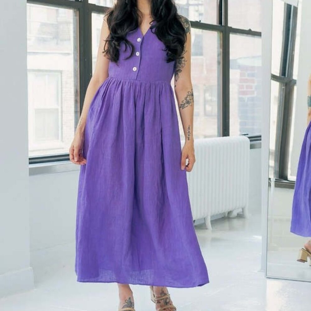 Sleeveless Purple Maxi Dress with Cross-Back Detail - Picture 2 of 8